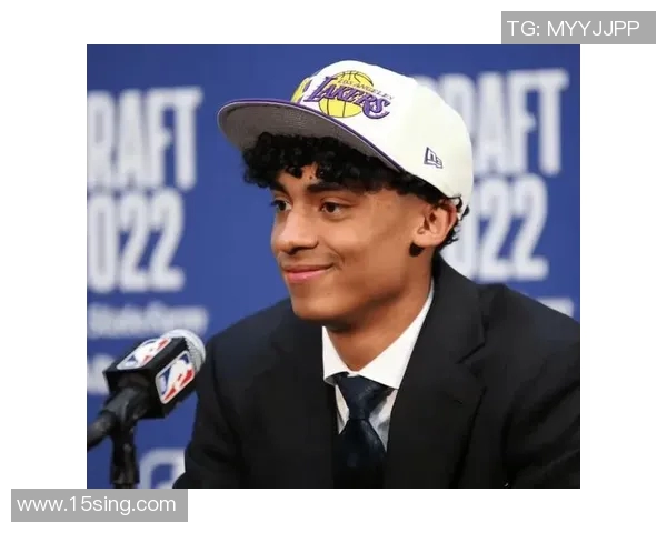 施韦德成为CBA历史上最年轻的得分王——新星崛起，未来可期